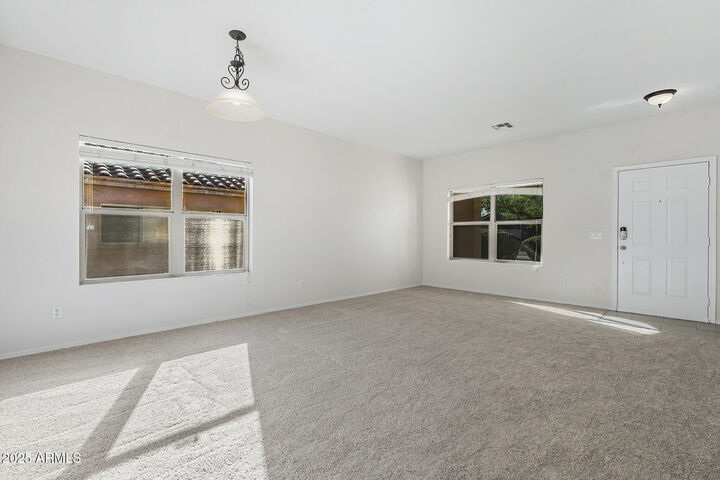 Property Photo: 2898 W Silver Creek Lane AZ 85144