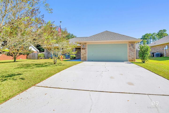 Property Photo: 24016 Raynagua Boulevard AL 36551