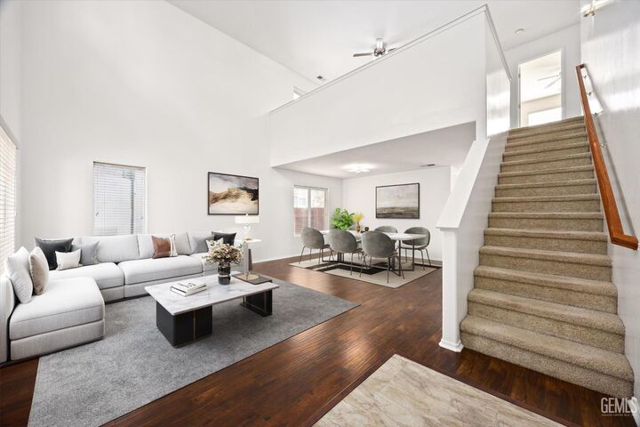 Property Photo: 12203 Timberpointe Drive CA 93312