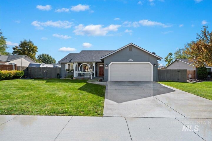 1031 W Gold Street  Kuna ID 83634 photo