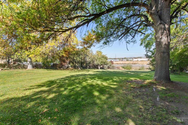 Property Photo: 10510 W Stardust Dr ID 83709-0367