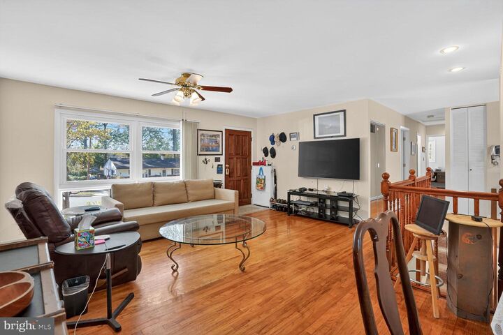 Property Photo: 1405 Ross Drive SW VA 22180