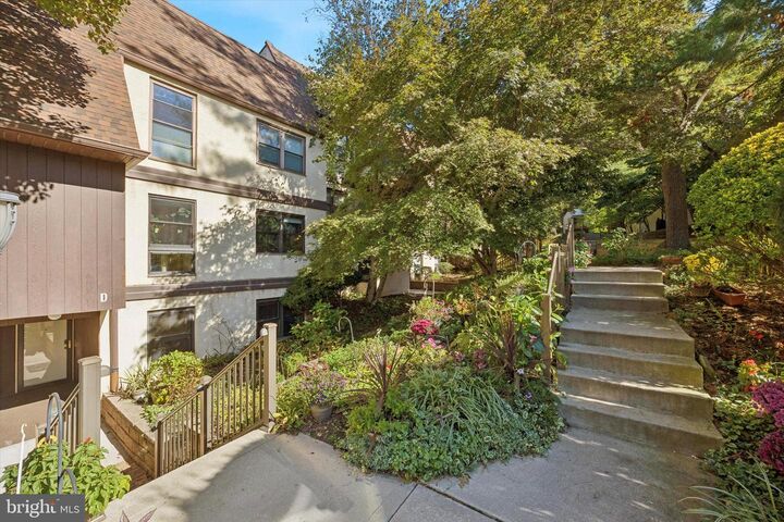 261 Shawmont Avenue D  Philadelphia PA 19128 photo