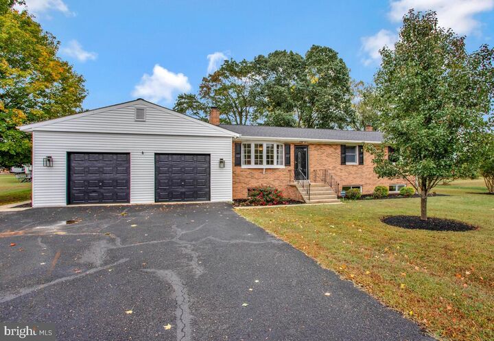 Property Photo: 10526 Willetts Crossing Road MD 20695