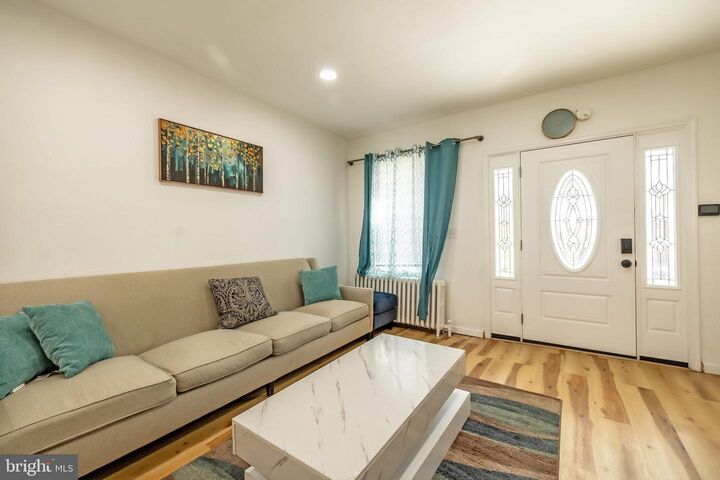 Property Photo: 7337 Chelwynde Avenue PA 19153