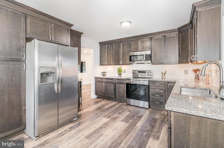 Property Photo:  729 Hilltop Lane  PA 17033