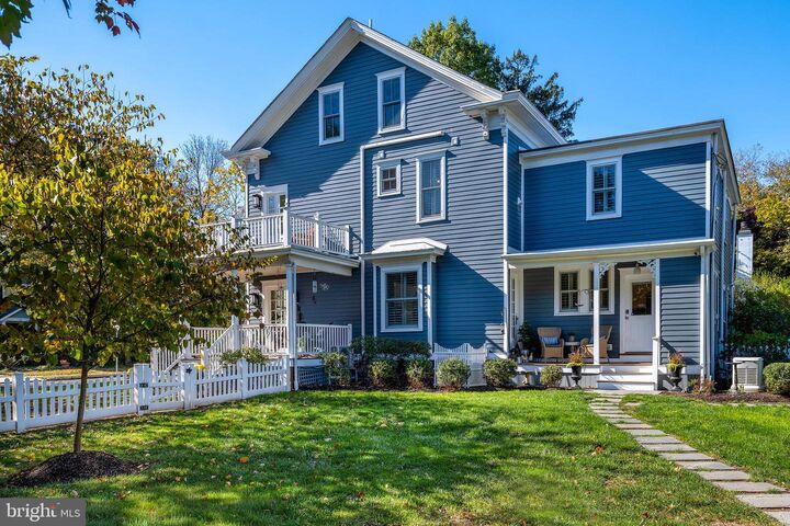 Property Photo:  29 E Delaware Avenue  NJ 08534 