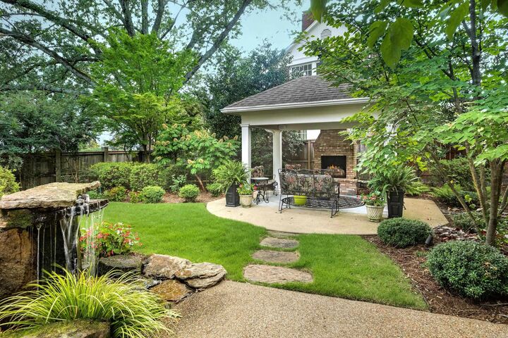 Property Photo: 4900 Crestwood AR 72207