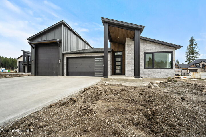 Property Photo: 952 E Steeple Chase Rd ID 83835