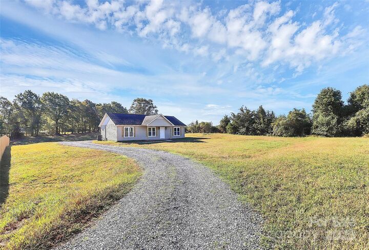 Property Photo: 3618 White Store Road NC 28174