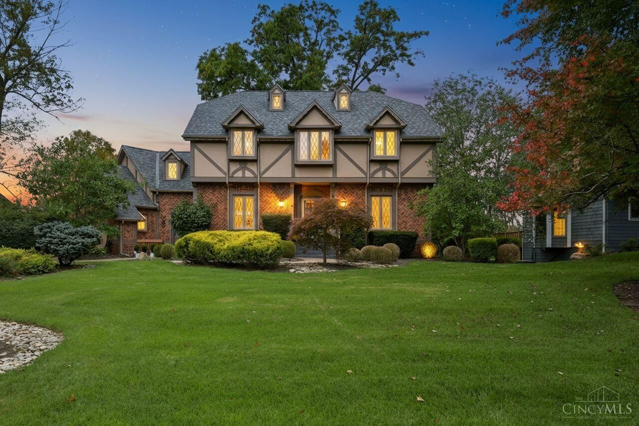 Property Photo: 9036 Symmes Ridge Lane OH 45140