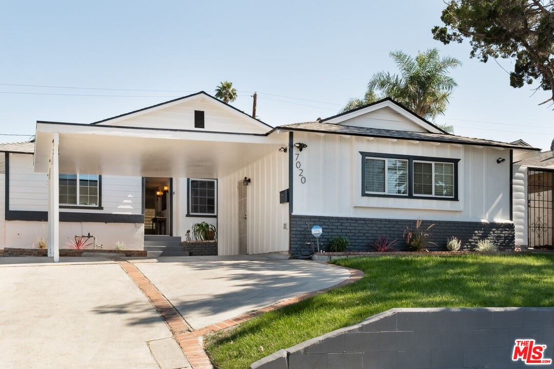 Property Photo:  7020 Mary Ellen Ave  CA 91605 