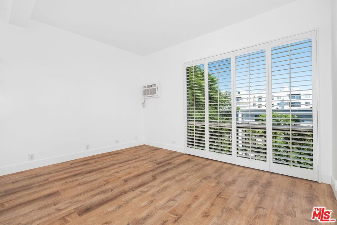 Property Photo: 1440 Veteran Ave CA 90024