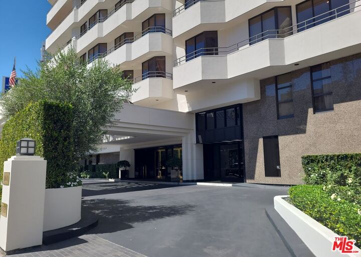 Property Photo:  10601 Wilshire Blvd  CA 90024