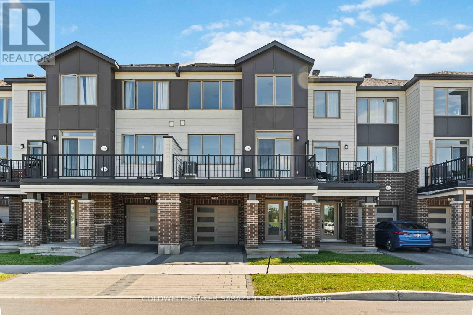 Property Photo:  231 Squadron Crescent  ON K1K 5A4