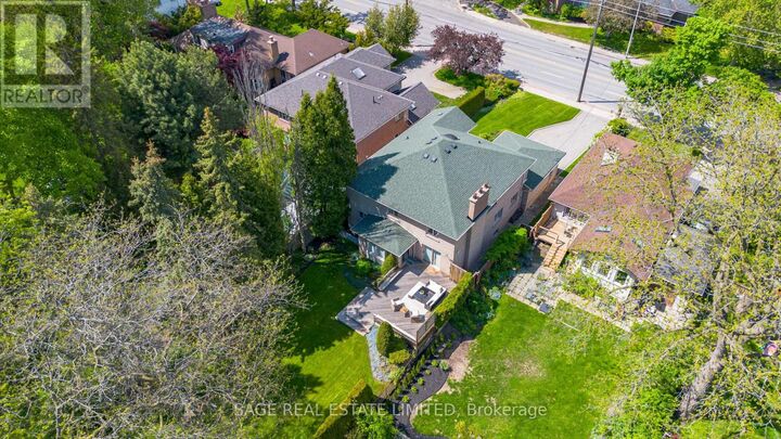 Property Photo:  172 Burnhamthorpe Road  ON M9A 1H6 