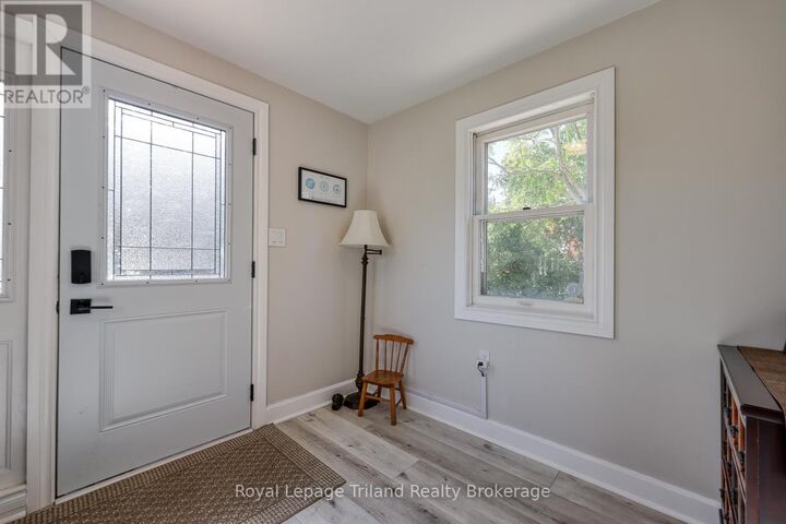 Property Photo:  661 Henry Street  ON N4S 1X8