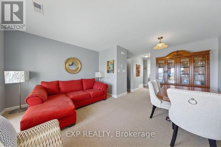 Property Photo: 290 Espin Heights ON K2J 0Y8