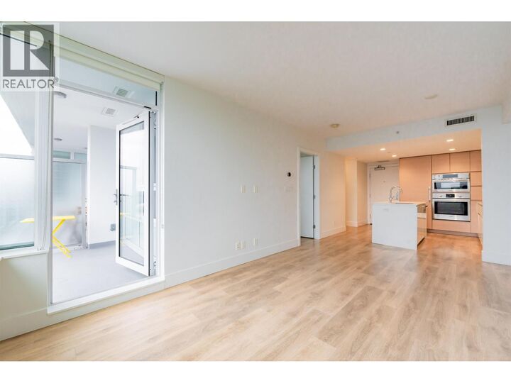 Property Photo: 5508 Hollybridge Way 1410 BC V7C 0C7