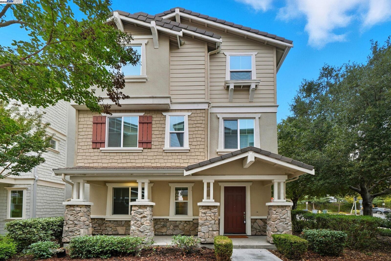 Property Photo: 7092 N Mariposa Ct CA 94568