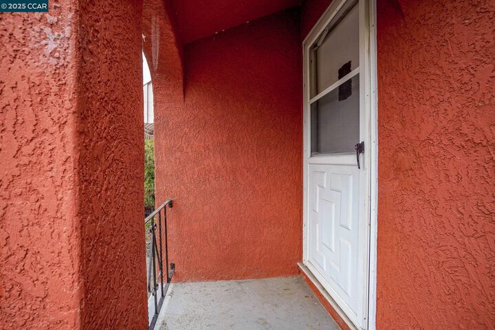 Property Photo: 121 Bella Vista Way CA 94590