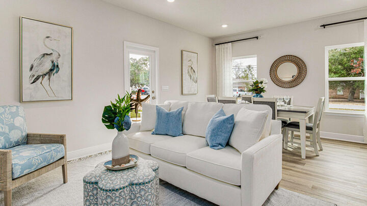 Property Photo: 329 Callie Drive FL 32536