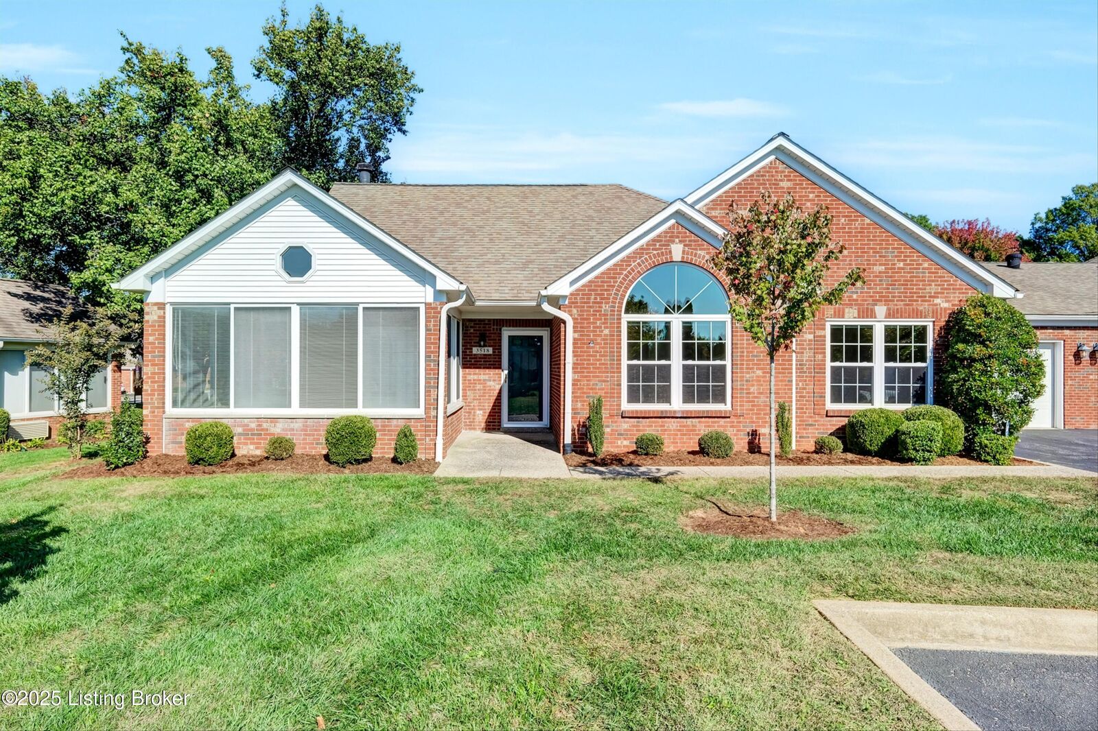 Property Photo:  3518 Saint Andrews Village Cir  KY 40241