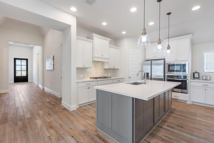 Property Photo:  219 W Netleaf Court  TX 77316 