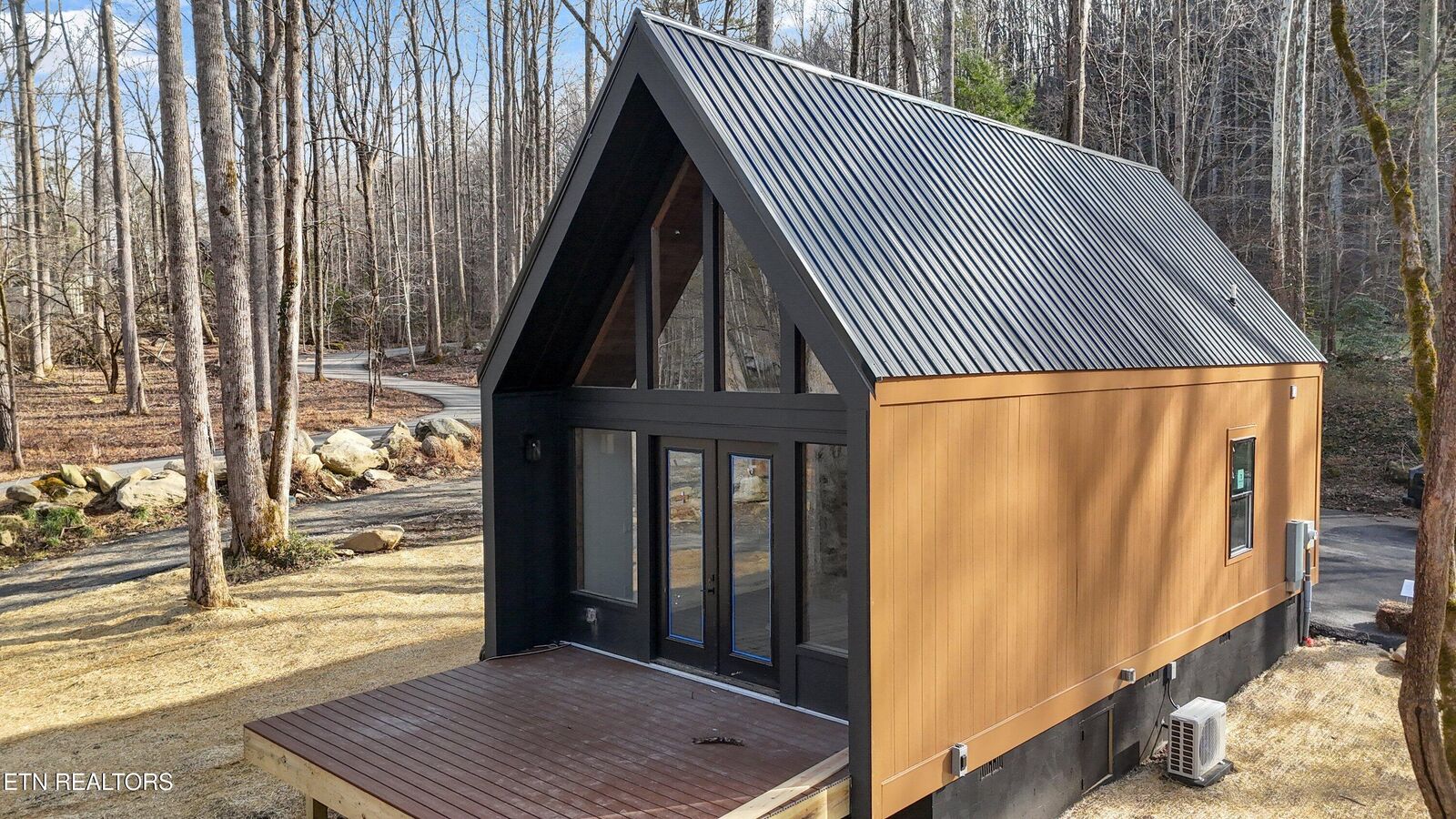 Property Photo: 210 Braydens Way TN 37738