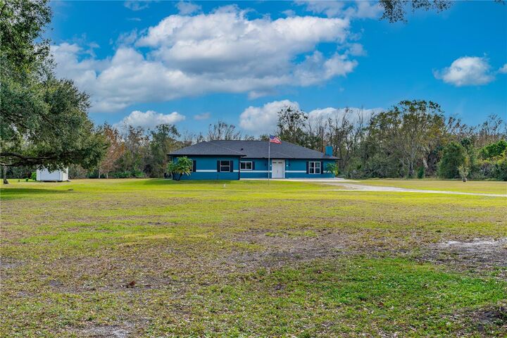 Photo de la propriété: 1975 Spruce Creek Circle N FL 32128