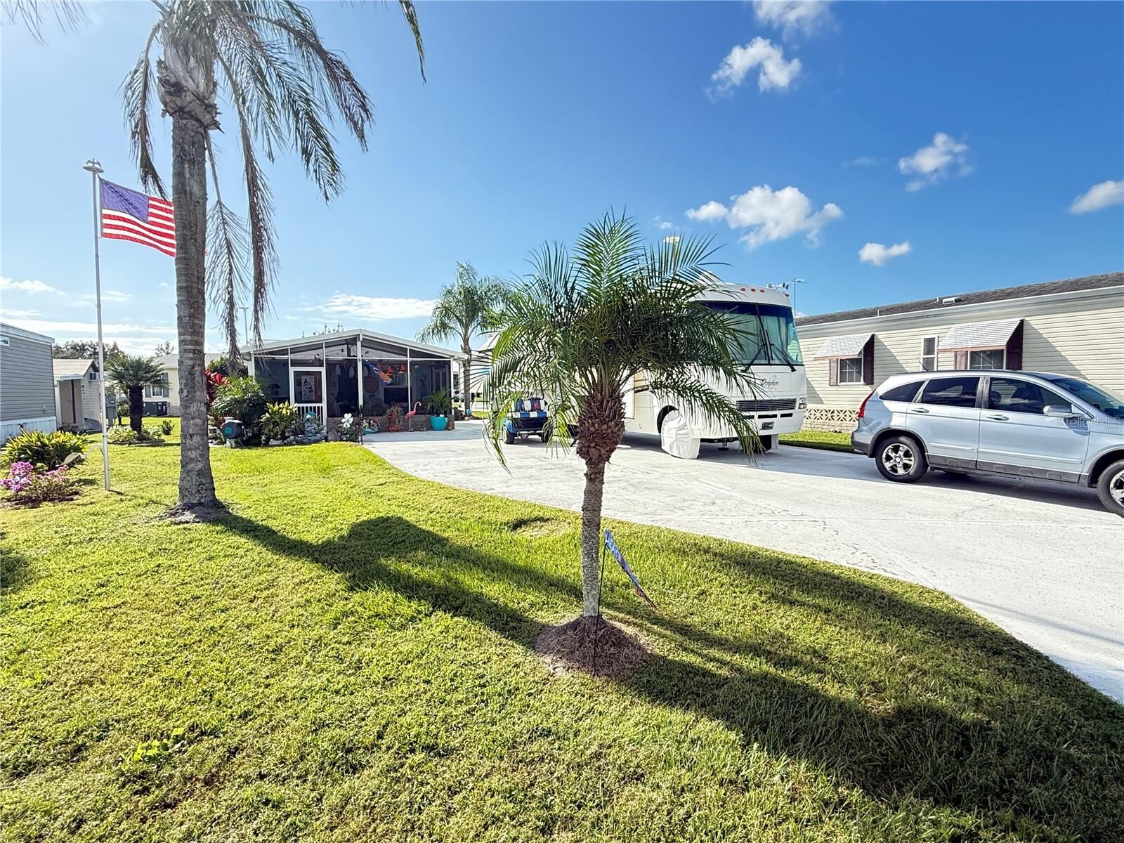 Property Photo: 5245 Island View Circle N FL 33868