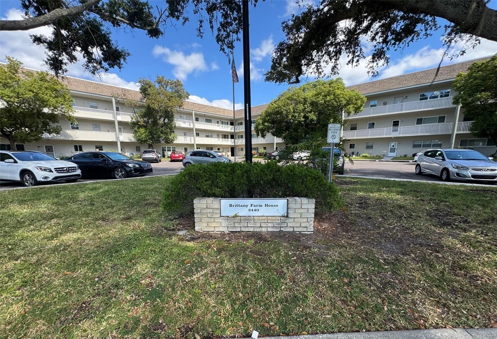 Property Photo:  2440 World Parkway Boulevard 60  FL 33763 