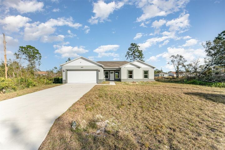 Property Photo: 1606 Pickerel Court FL 34759