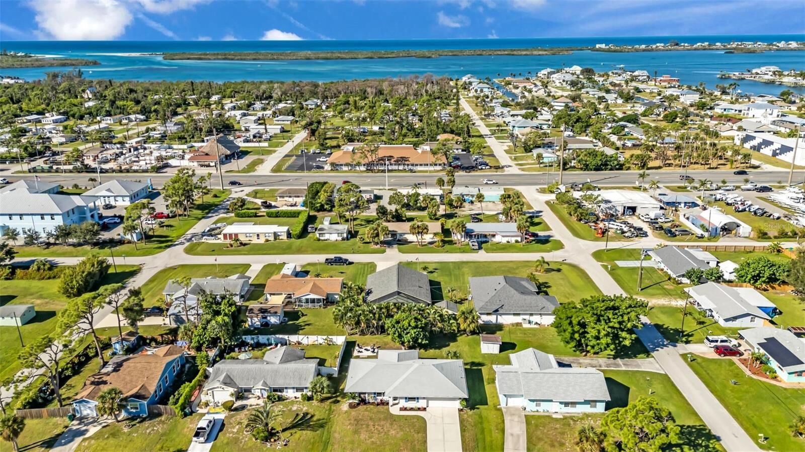 Property Photo: 2810 9th Street FL 34224