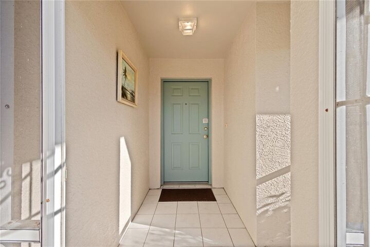 Property Photo: 12454 SW Kingsway Circle 202 FL 34269