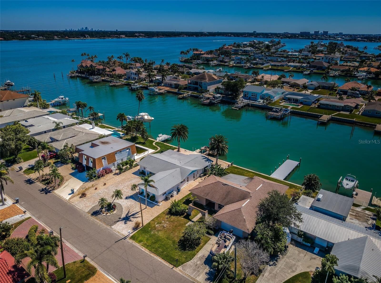 Property Photo: 755 Capri Boulevard FL 33706