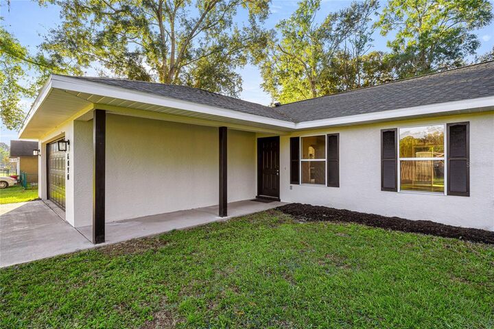 Property Photo: 6090 SE 126th Lane FL 34420