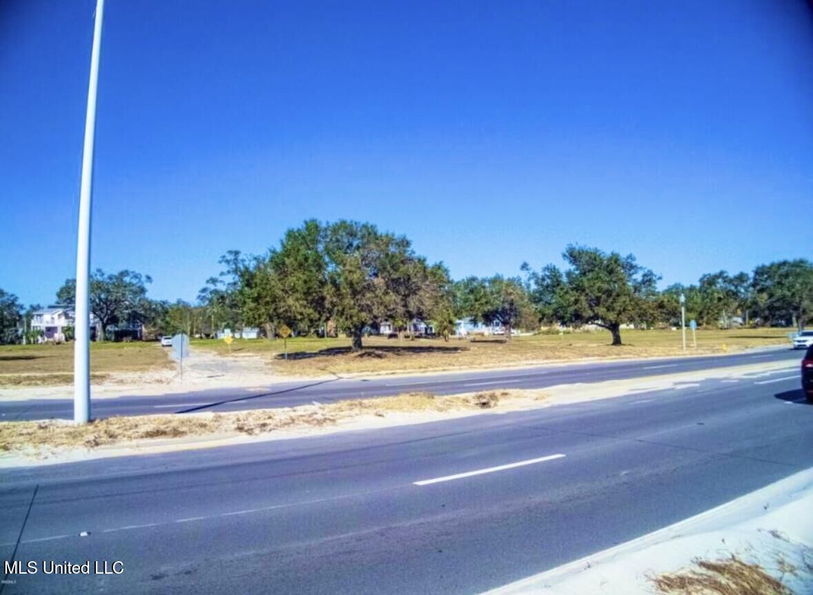 Property Photo:  1564 Beach Boulevard  MS 39530 