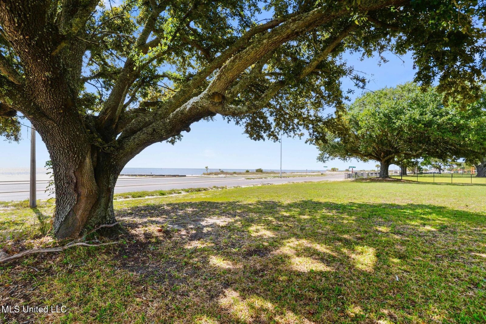 Property Photo:  1564 Beach Boulevard  MS 39530 