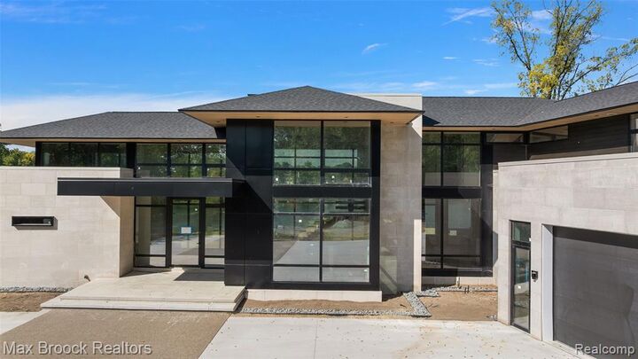 Property Photo: 3515 Brookside Drive MI 48302 1501