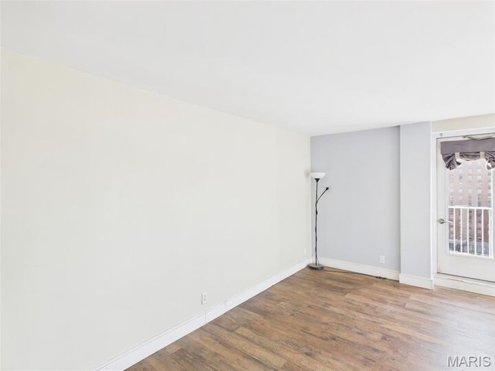 Property Photo: 210 N 17th Street 1009 MO 63103