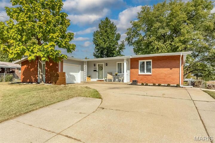 Property Photo: 2532 Chartom Mar Drive MO 63301