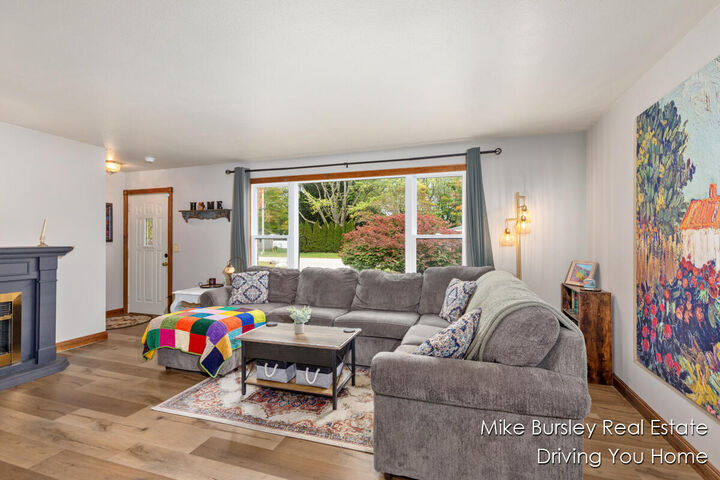 Property Photo: 4776 Crestwood Avenue MI 49423