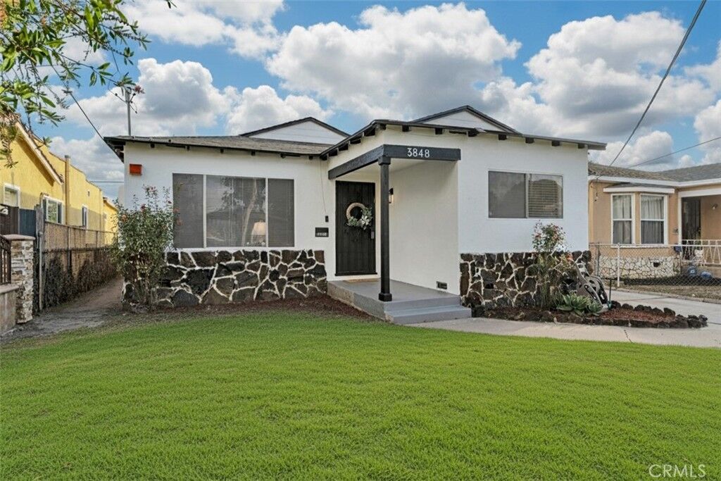 Property Photo: 3848 W 112th CA 90303