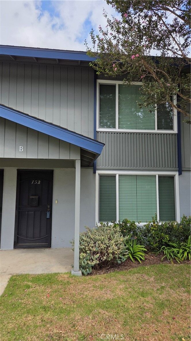 Property Photo:  1107 W Memory Lane 15B  CA 92706 