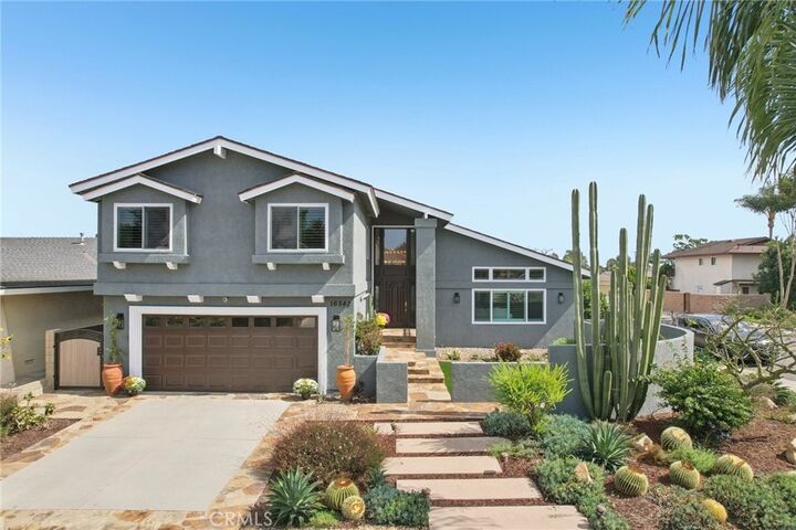 16542 Los Verdes Lane  Huntington Beach CA 92649 photo