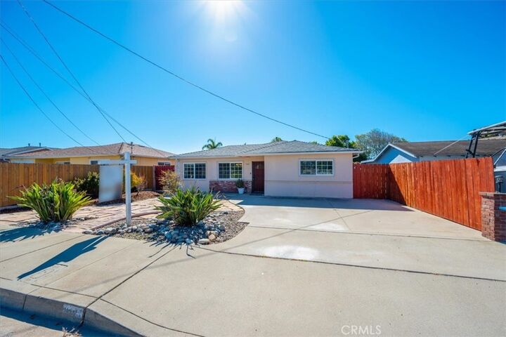 Property Photo: 1508 Nice Avenue CA 93433