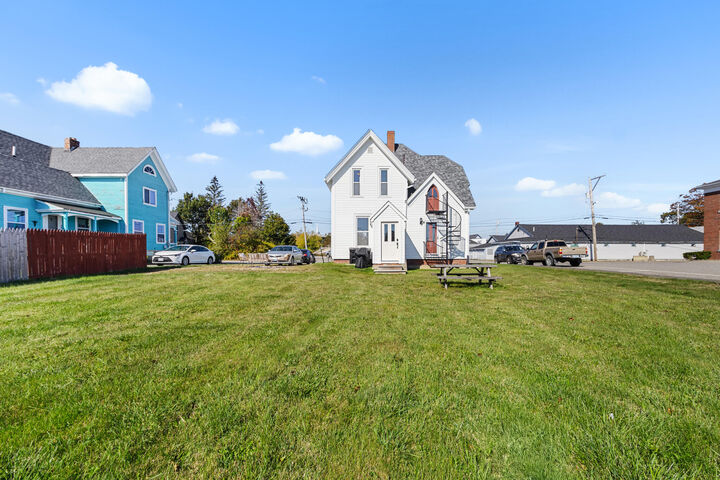 Property Photo: 8 Cottage Street ME 04658