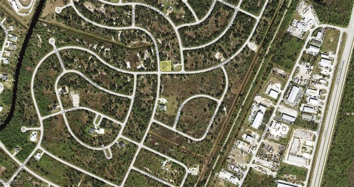Property Photo:  7306 Treadway Road  FL 33981 
