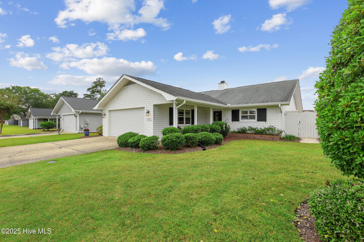 Property Photo:  1208 Clipper Lane  NC 28405 